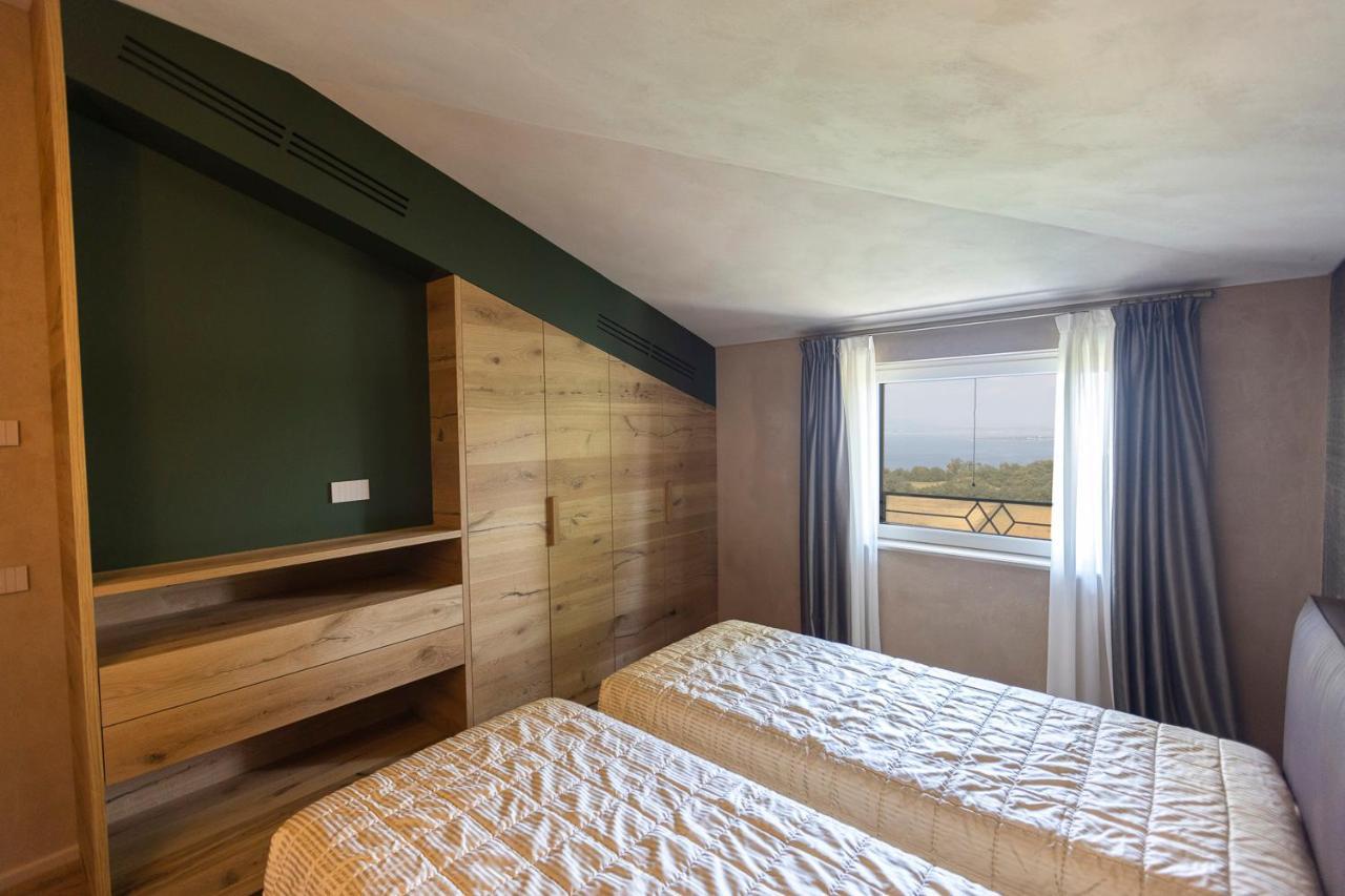 Eremus Relais Aparthotel Lonato Exterior photo